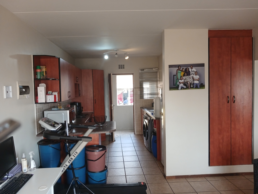 To Let 2 Bedroom Property for Rent in Reyno Ridge Mpumalanga