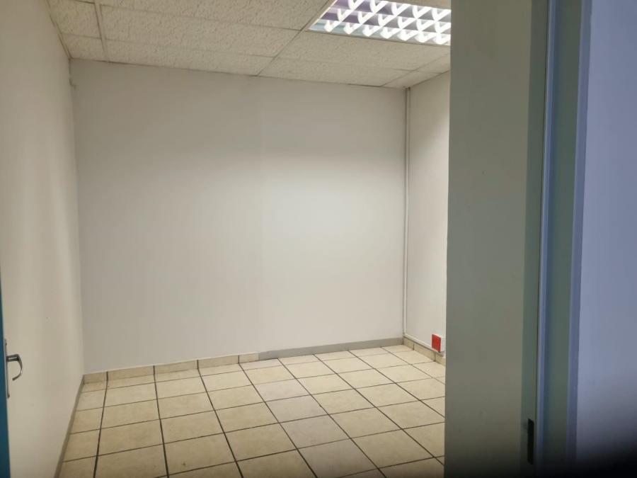 To Let Commercial Property for Rent in Vintonia Mpumalanga
