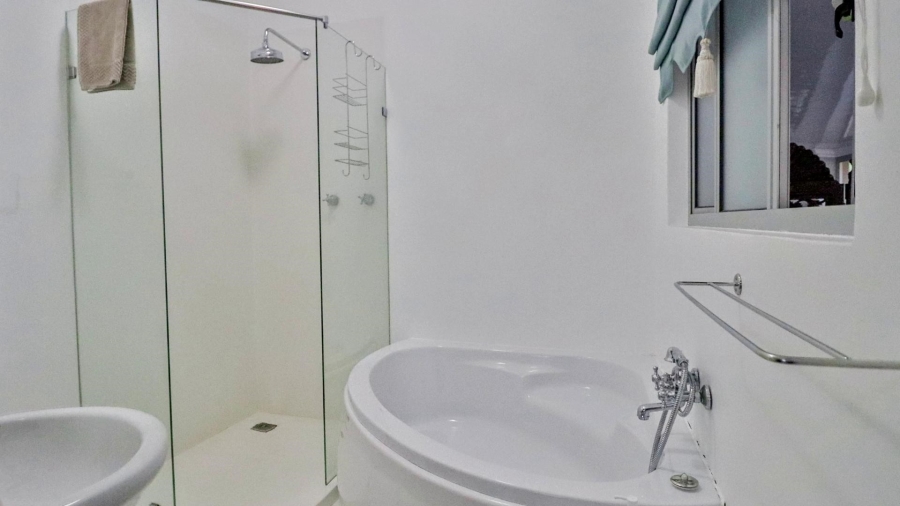 5 Bedroom Property for Sale in White River Mpumalanga