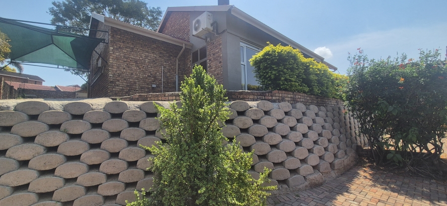 3 Bedroom Property for Sale in West Acres Ext 6 Mpumalanga