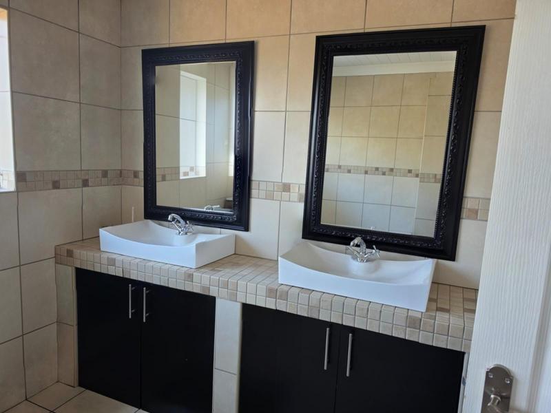 Commercial Property for Sale in Jackaroo A H Mpumalanga