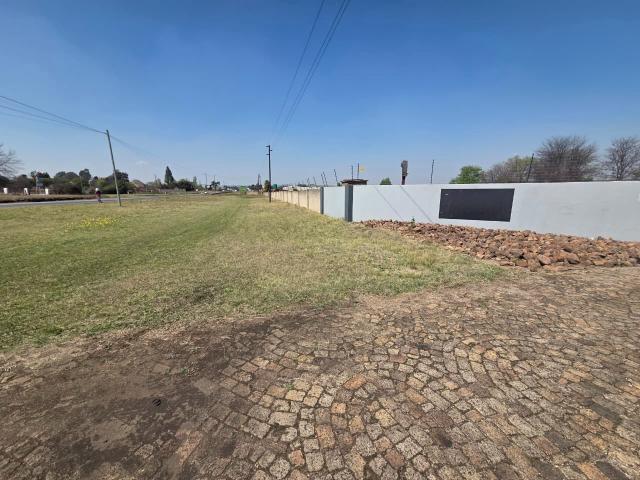 Commercial Property for Sale in Jackaroo A H Mpumalanga