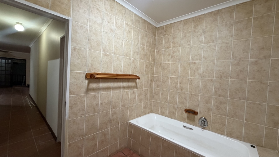 To Let 3 Bedroom Property for Rent in Stonehenge Ext 1 Mpumalanga