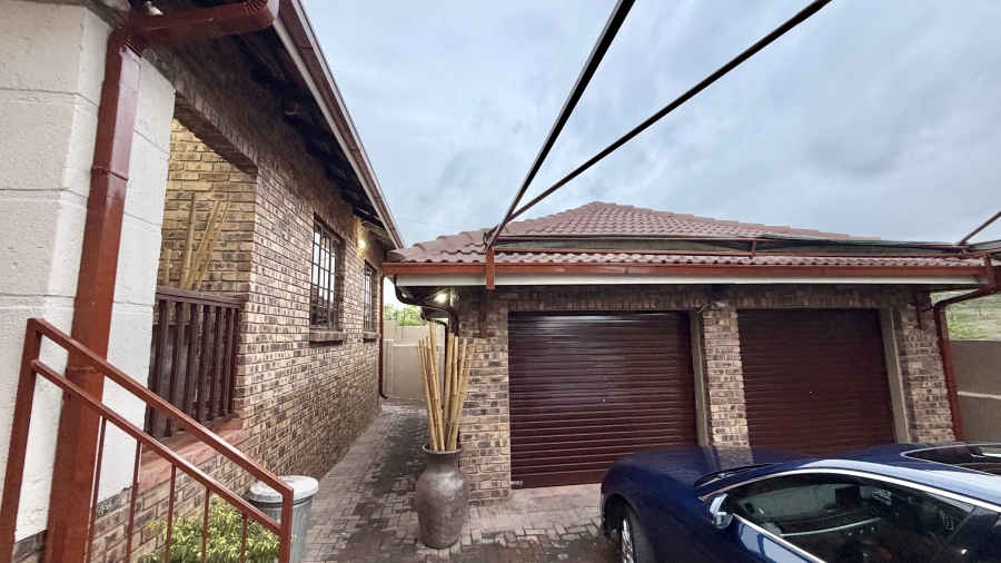 To Let 3 Bedroom Property for Rent in Stonehenge Ext 1 Mpumalanga