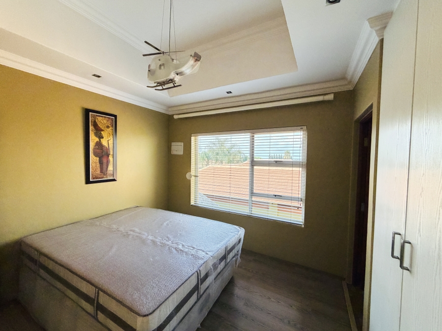 To Let 7 Bedroom Property for Rent in Aerorand Mpumalanga