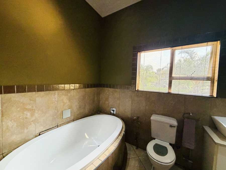 To Let 7 Bedroom Property for Rent in Aerorand Mpumalanga