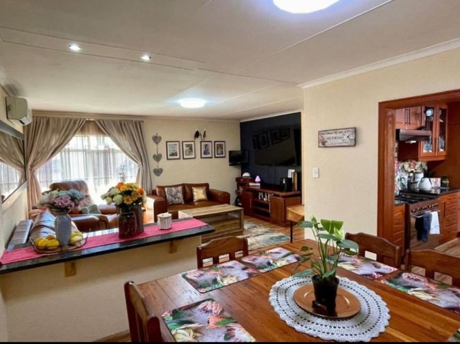 3 Bedroom Property for Sale in Suidheuwel Mpumalanga