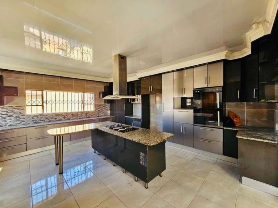 To Let 4 Bedroom Property for Rent in Model Park Mpumalanga