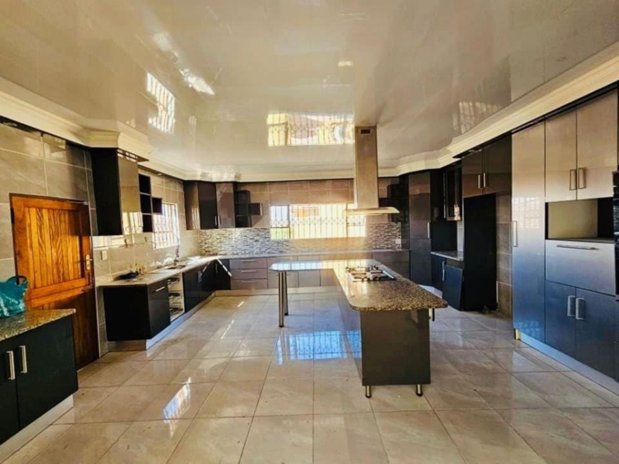 To Let 4 Bedroom Property for Rent in Model Park Mpumalanga