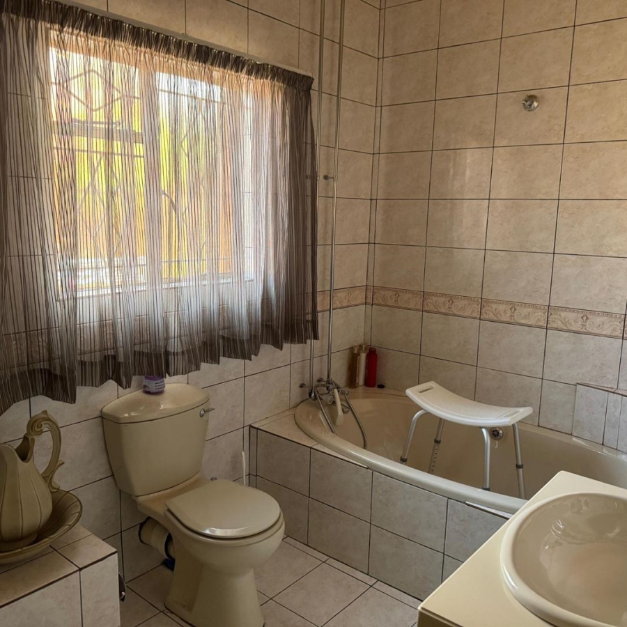 5 Bedroom Property for Sale in Die Heuwel Mpumalanga