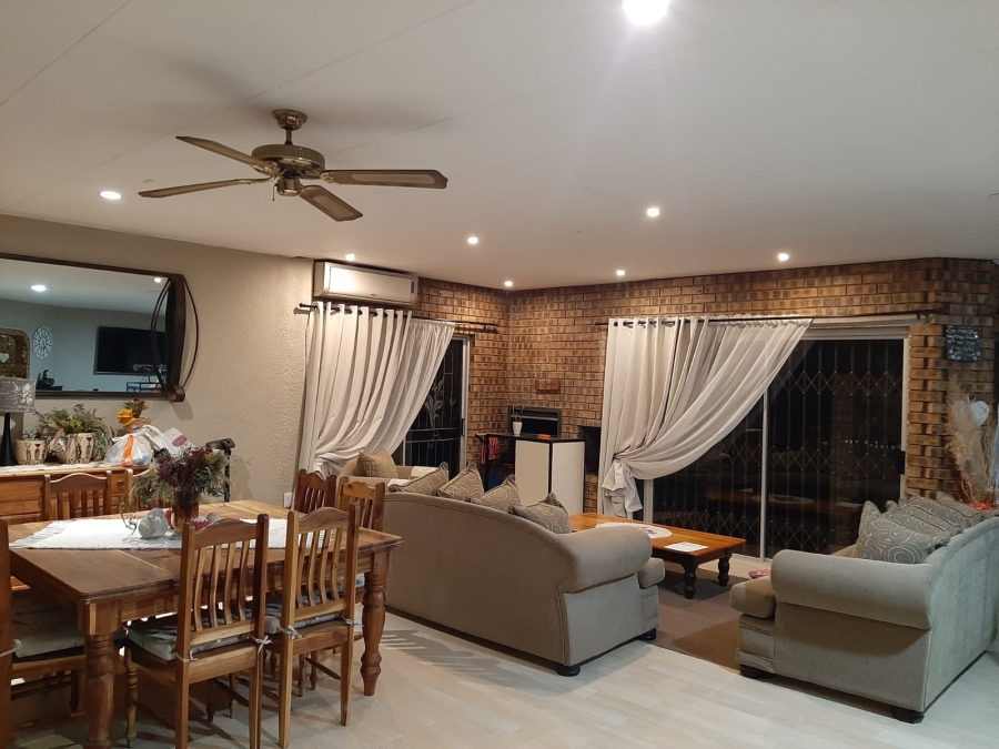6 Bedroom Property for Sale in West Acres Mpumalanga