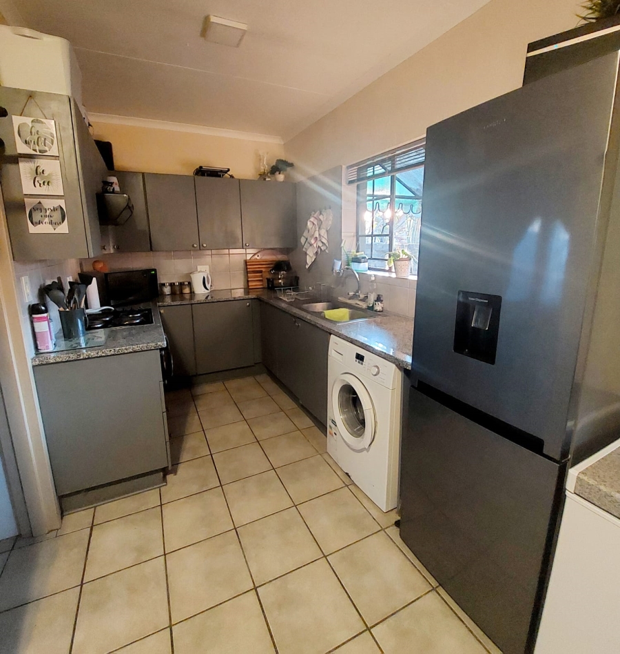 6 Bedroom Property for Sale in West Acres Mpumalanga