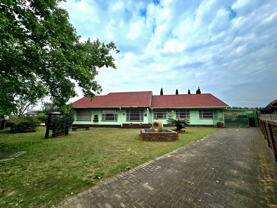 4 Bedroom Property for Sale in Duvha Park Ext 1 Mpumalanga