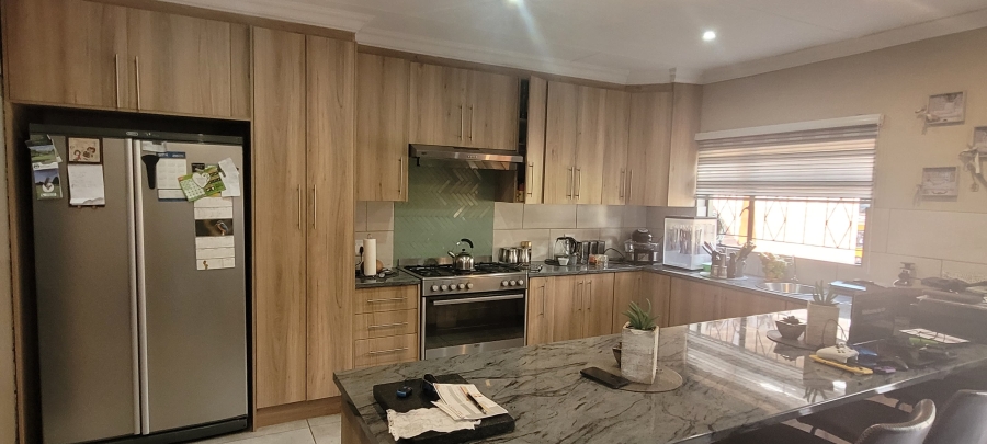 7 Bedroom Property for Sale in Groenkol Mpumalanga