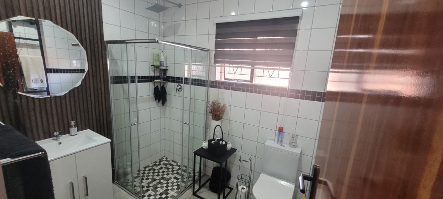 7 Bedroom Property for Sale in Groenkol Mpumalanga