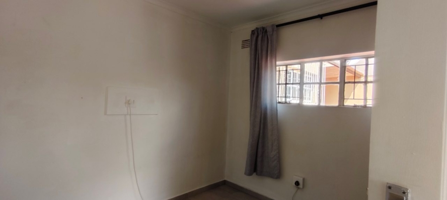 To Let 8 Bedroom Property for Rent in Kriel Mpumalanga