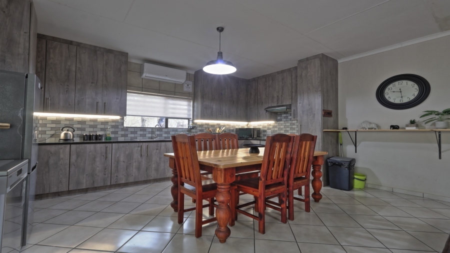2 Bedroom Property for Sale in Marloth Park Mpumalanga
