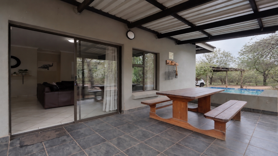 2 Bedroom Property for Sale in Marloth Park Mpumalanga