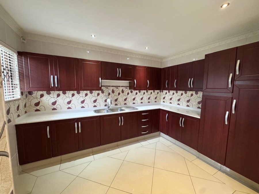 4 Bedroom Property for Sale in Riverside Park Mpumalanga