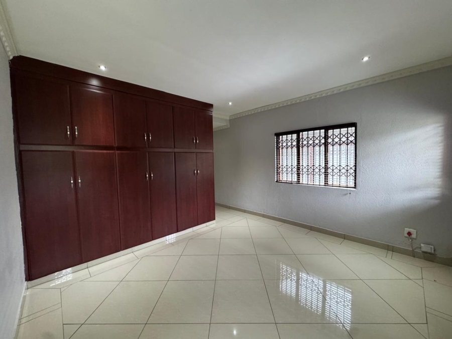 4 Bedroom Property for Sale in Riverside Park Mpumalanga