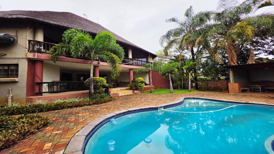 6 Bedroom Property for Sale in Malelane Mpumalanga