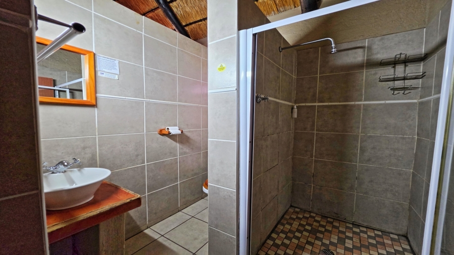 6 Bedroom Property for Sale in Malelane Mpumalanga