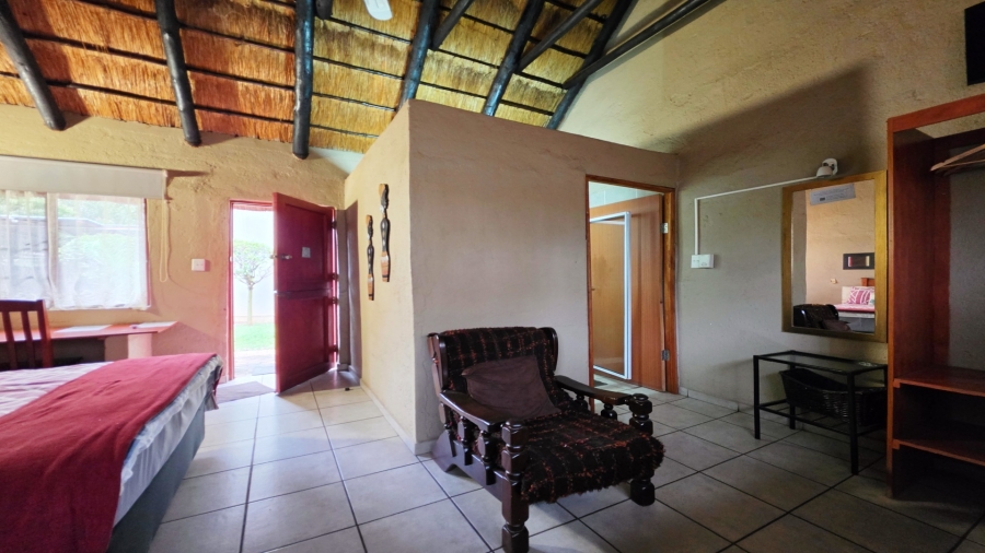6 Bedroom Property for Sale in Malelane Mpumalanga