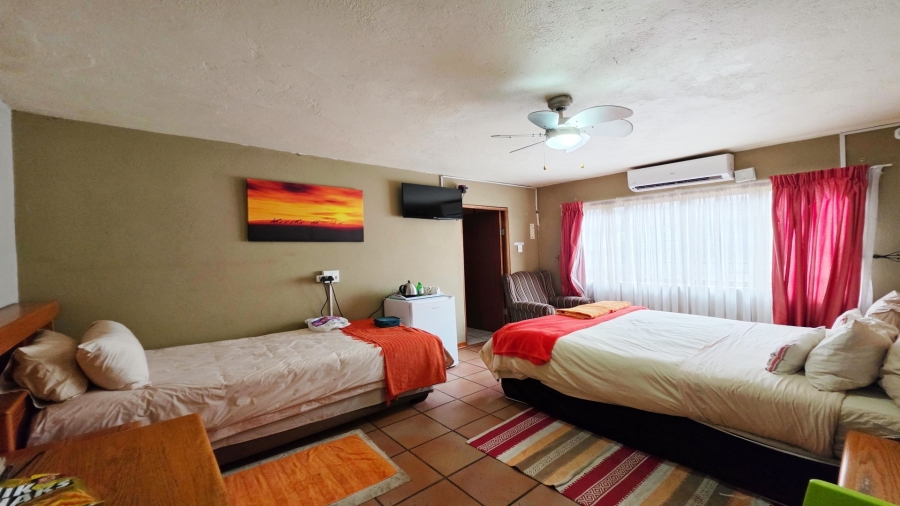 6 Bedroom Property for Sale in Malelane Mpumalanga