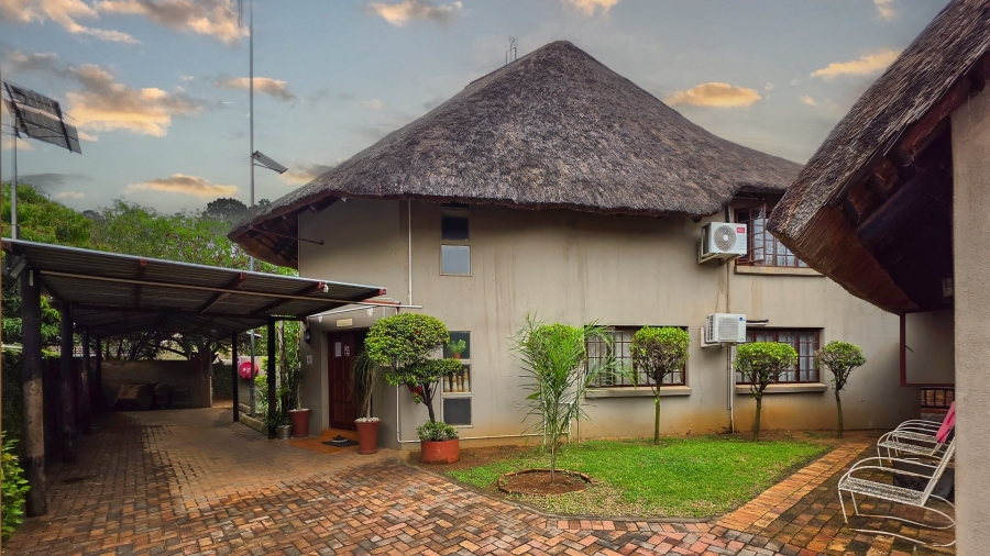 6 Bedroom Property for Sale in Malelane Mpumalanga