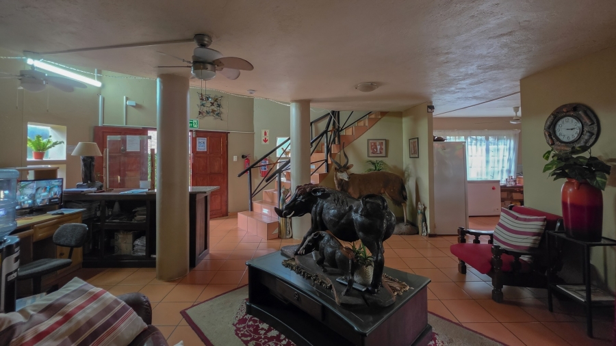 6 Bedroom Property for Sale in Malelane Mpumalanga