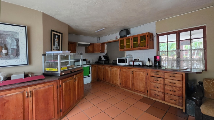6 Bedroom Property for Sale in Malelane Mpumalanga