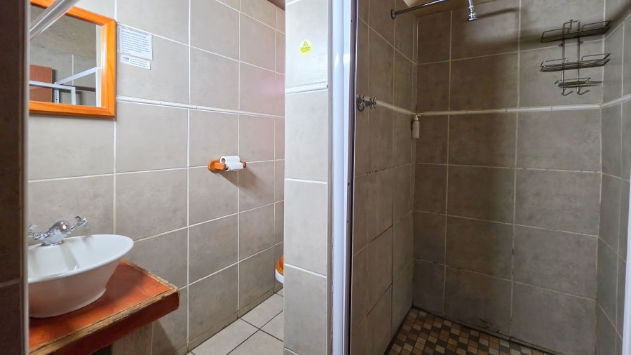 6 Bedroom Property for Sale in Malelane Mpumalanga
