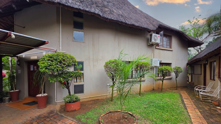 6 Bedroom Property for Sale in Malelane Mpumalanga