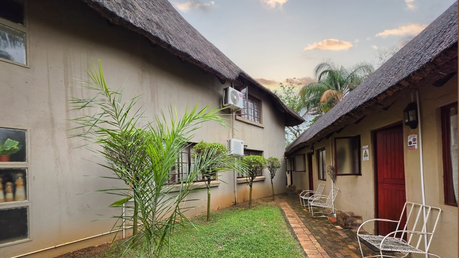 6 Bedroom Property for Sale in Malelane Mpumalanga