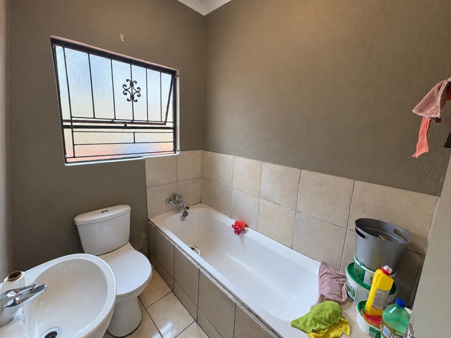 3 Bedroom Property for Sale in Kamagugu Mpumalanga