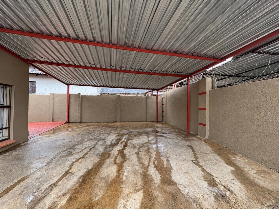 3 Bedroom Property for Sale in Kamagugu Mpumalanga
