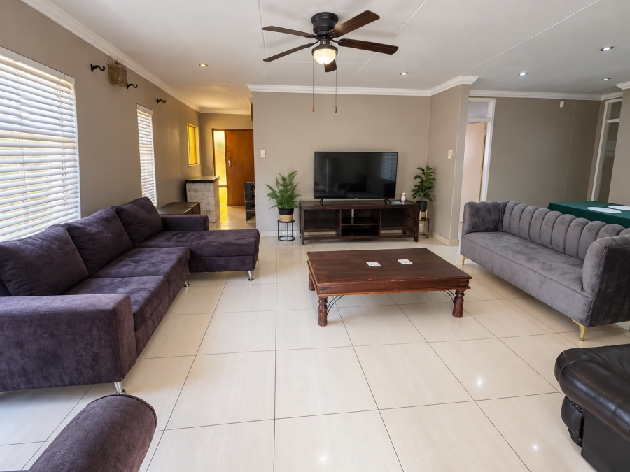 To Let 5 Bedroom Property for Rent in Secunda Mpumalanga