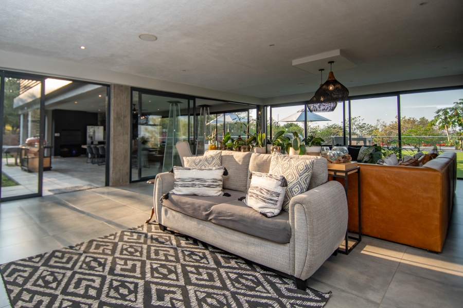 6 Bedroom Property for Sale in The Rest Nature Estate Mpumalanga