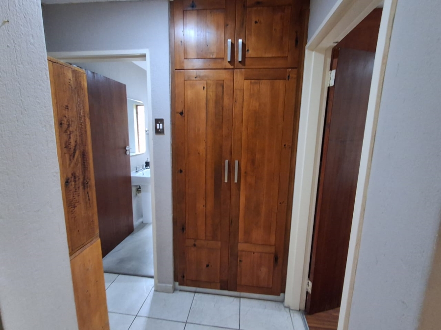 2 Bedroom Property for Sale in Nelspruit Ext 20 Mpumalanga