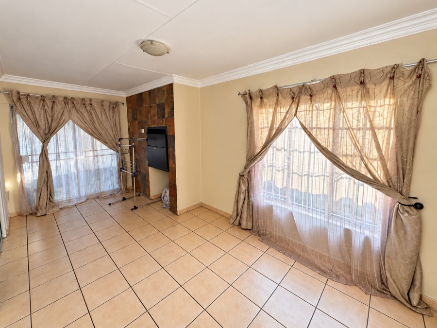 3 Bedroom Property for Sale in Ben Fleur Mpumalanga
