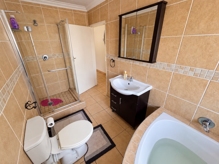 3 Bedroom Property for Sale in Ben Fleur Mpumalanga