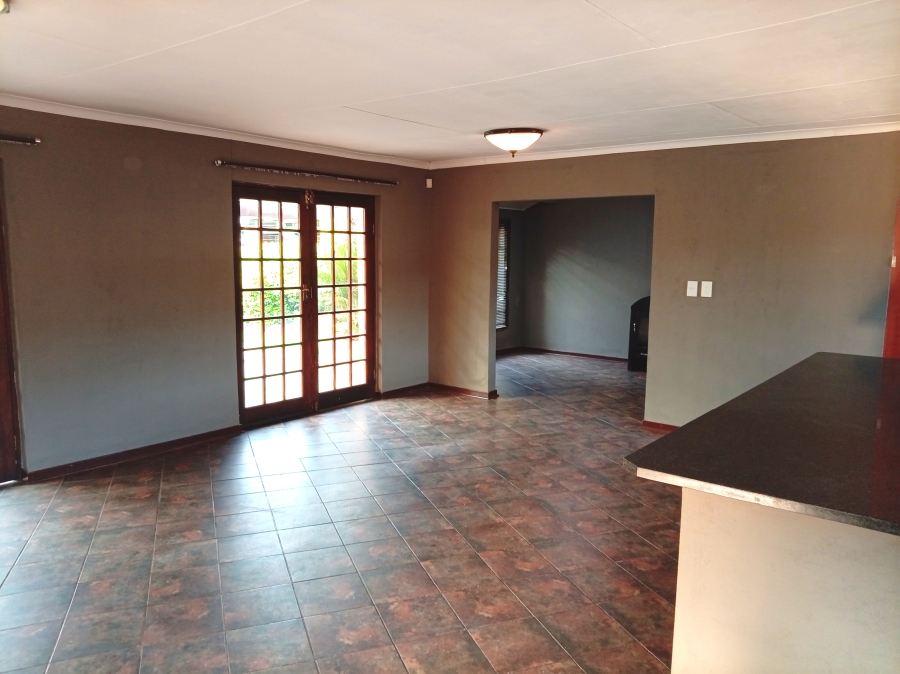 To Let 3 Bedroom Property for Rent in Suidheuwel Mpumalanga