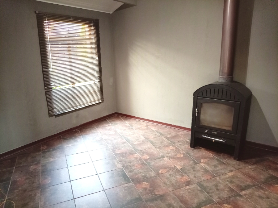 To Let 3 Bedroom Property for Rent in Suidheuwel Mpumalanga