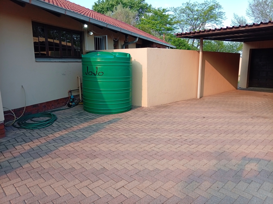 To Let 3 Bedroom Property for Rent in Suidheuwel Mpumalanga