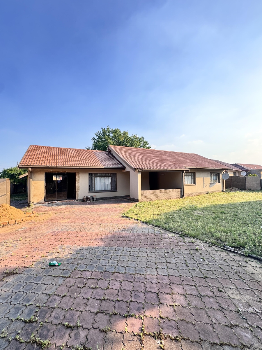 3 Bedroom Property for Sale in Tasbet Park Ext 3 Mpumalanga