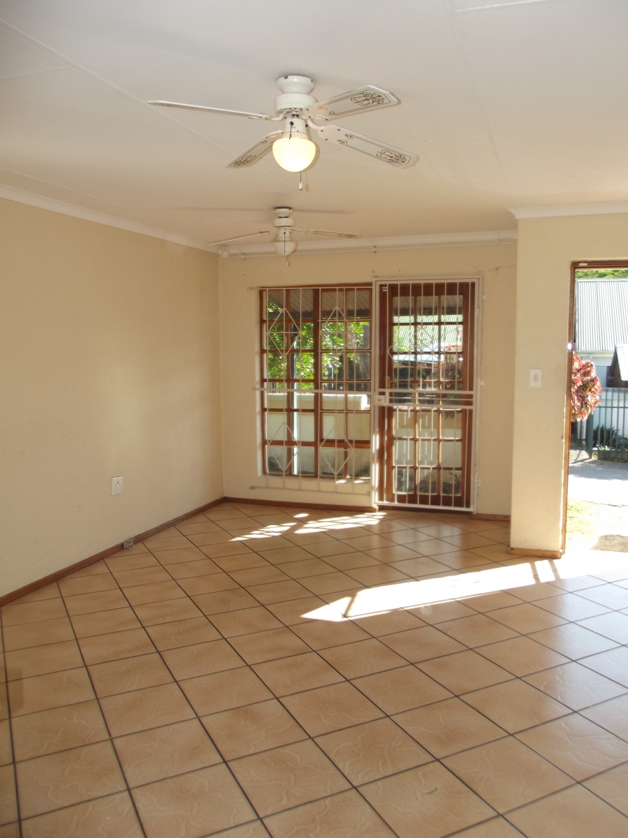 To Let 3 Bedroom Property for Rent in West Acres Mpumalanga