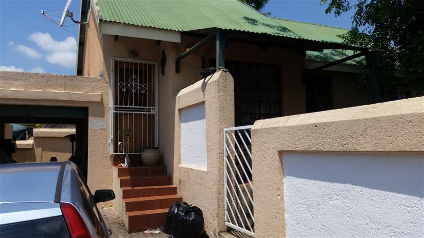 To Let 3 Bedroom Property for Rent in West Acres Mpumalanga