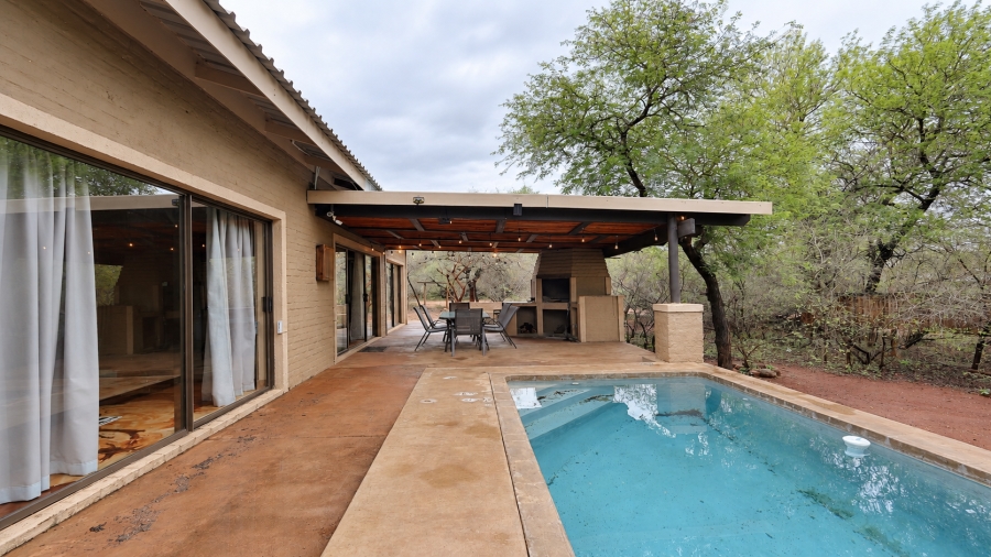 2 Bedroom Property for Sale in Marloth Park Mpumalanga