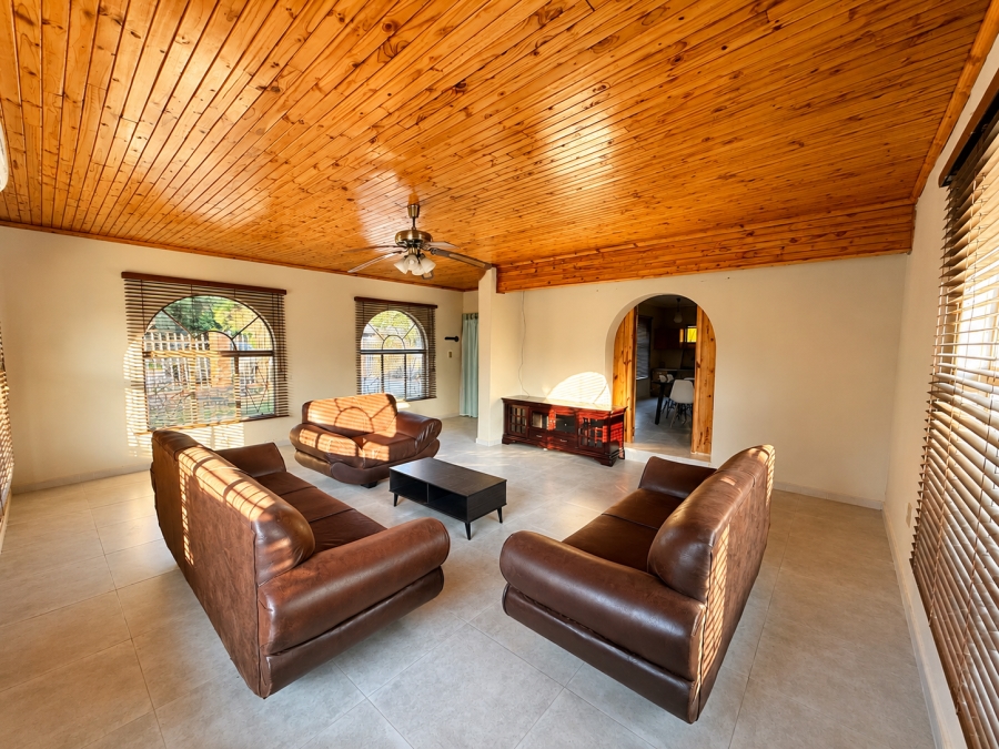 7 Bedroom Property for Sale in Cosmosrand Mpumalanga
