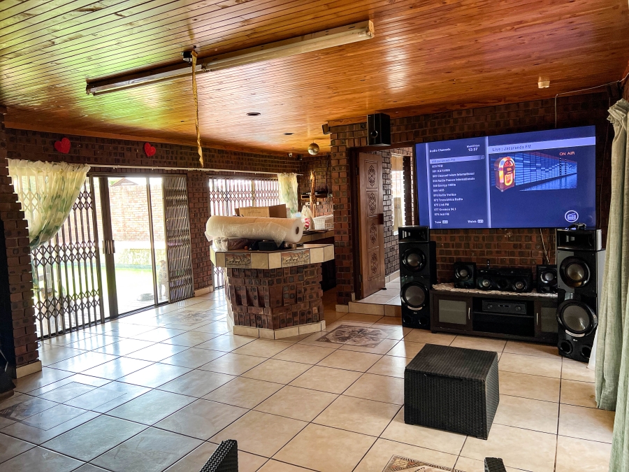 To Let 4 Bedroom Property for Rent in Dennesig Mpumalanga